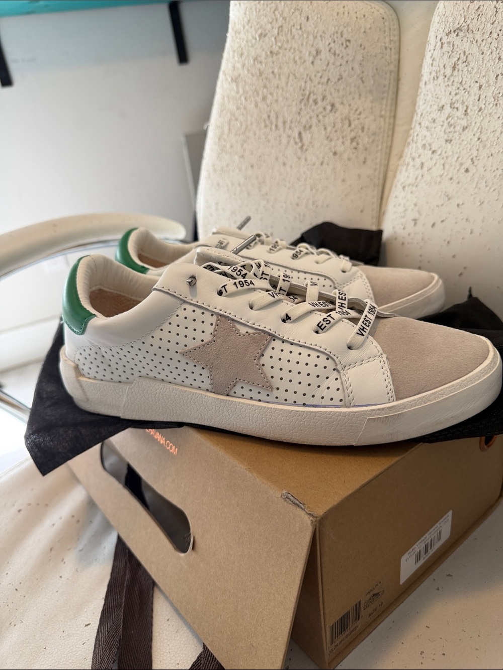 Vintage Havana White Sneakers with Beige Star and Green Heel Tab